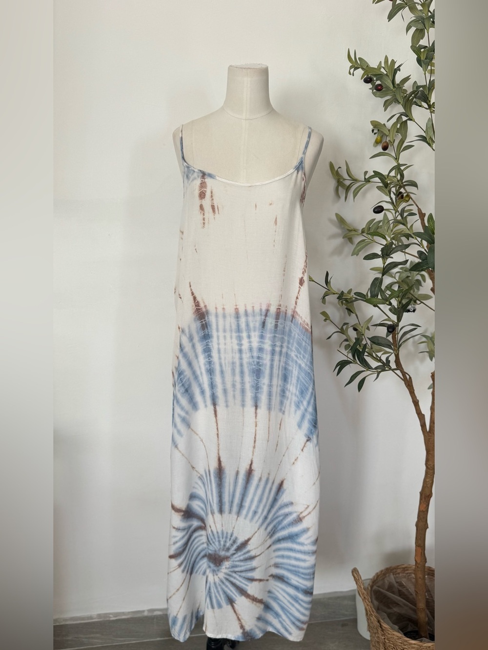 Bali Queen Tie Dye Maxi Dress 100% Rayon Blue White Boho Beach Sundress Size S